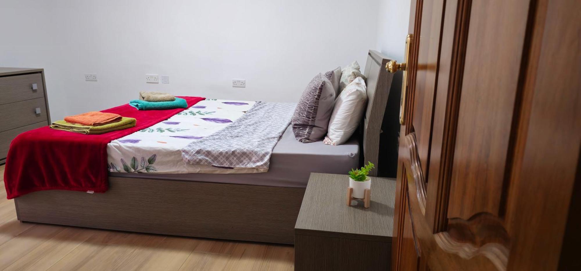 3 Floors Villa On Promenade 4 Bedrooms 3 Bathrooms สลีมา ภายนอก รูปภาพ