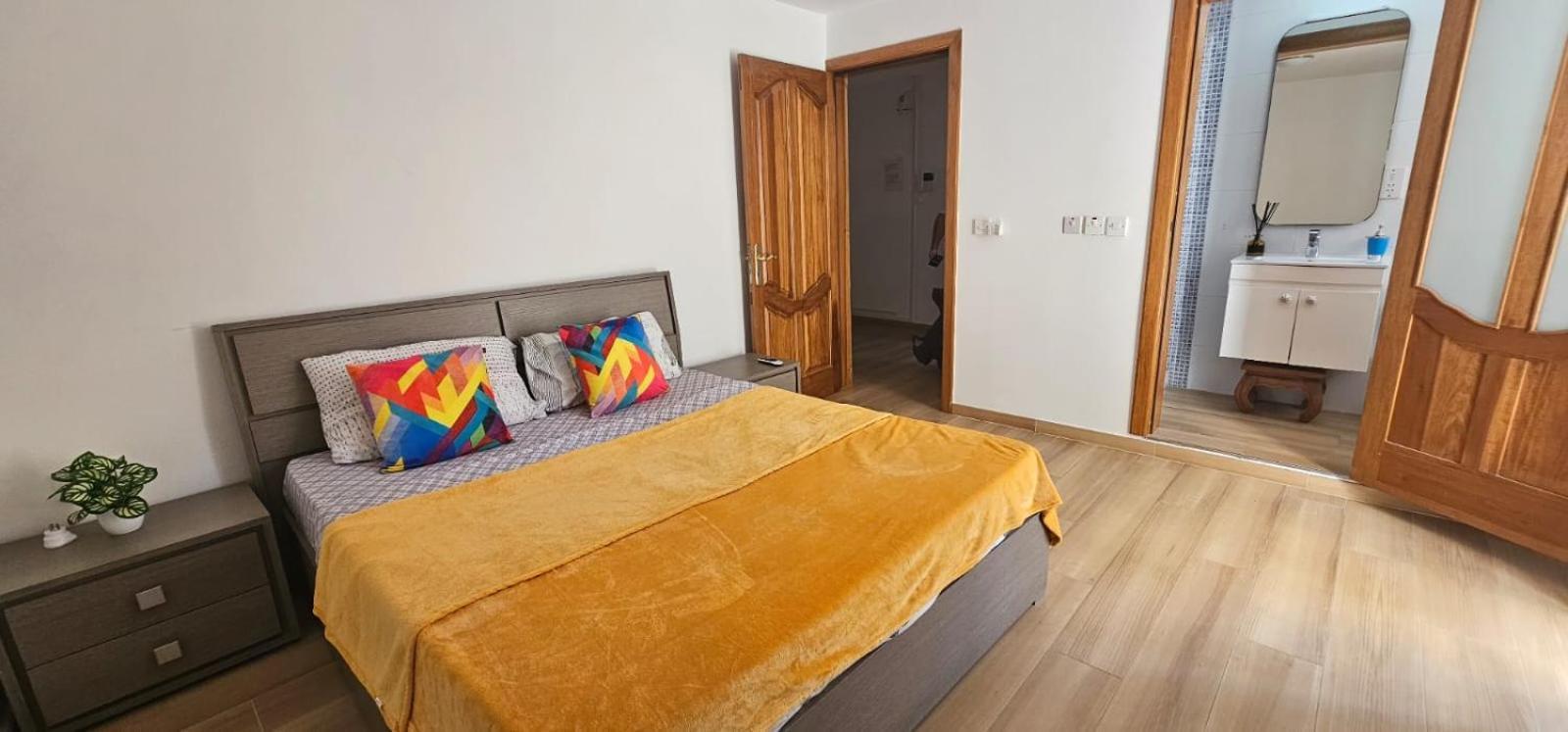 3 Floors Villa On Promenade 4 Bedrooms 3 Bathrooms สลีมา ภายนอก รูปภาพ